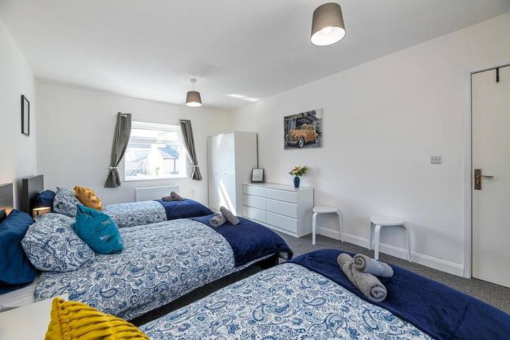 Location de vacances pour 13 personnes, avec Jardin à Holyhead - 2