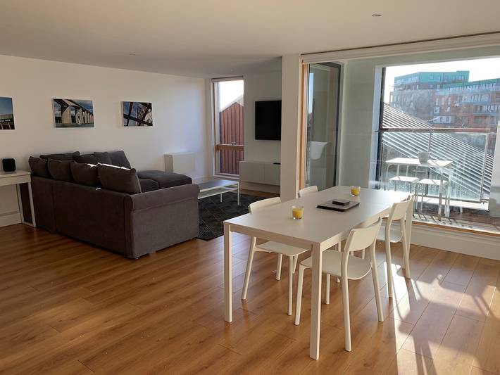 Appartement entier, 2 Bed/2 Bath, Waterfront, Parking, (5th Flr) 505 in Ipswich, Suffolk