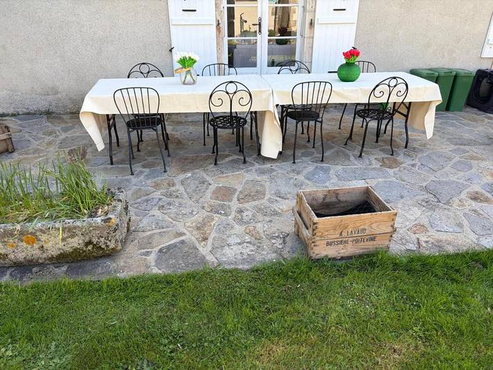 Chambre d’hôte pour 2 personnes, avec jardin ainsi que piscine et vue à Bussière-Poitevine - 2
