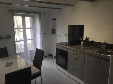 Gîte pour 3 personnes, avec vue et terrasse, animaux acceptés à Aiguilhe