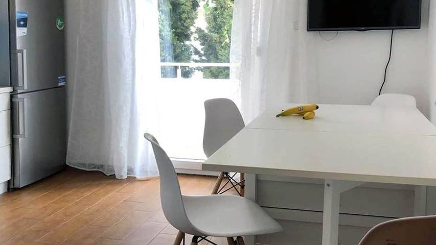 Ferienwohnung für 4 Personen, mit Garten und Balkon in Novalja