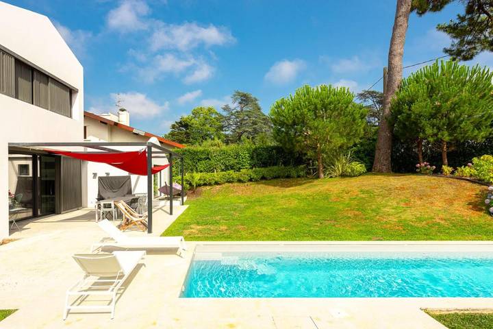 Location de vacances pour 12 personnes, avec terrasse ainsi que piscine et jardin dans Aguilera - 3