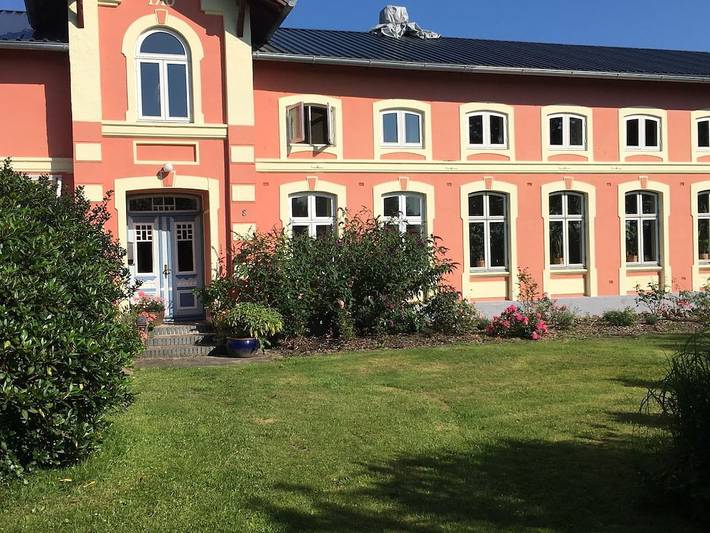 Ferienhaus für 2 Personen, mit Terrasse und Garten in Oeversee