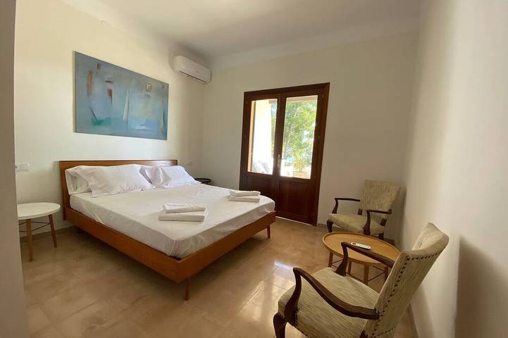 Ferienhaus für 4 Personen, mit Terrasse und Garten in Portals Nous - 2