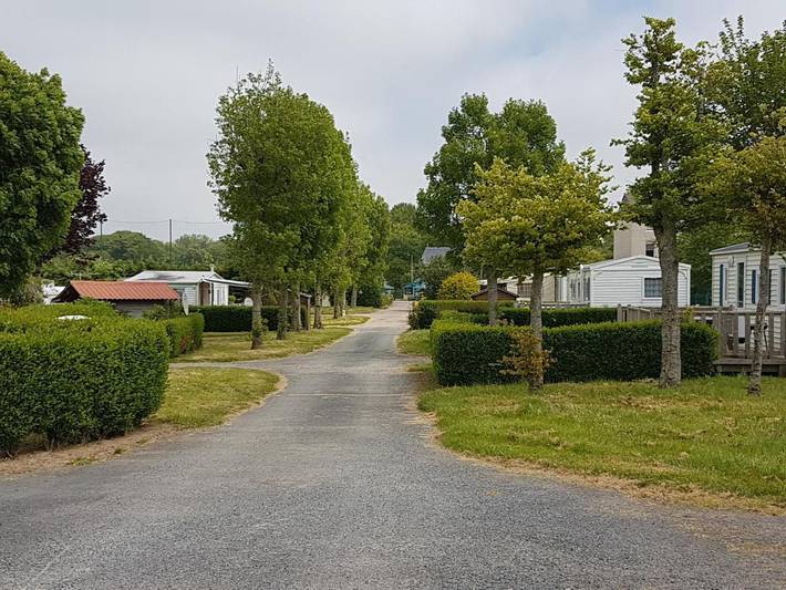 Camping pour 2 personnes, avec Terrasse ainsi que Jardin et Vue