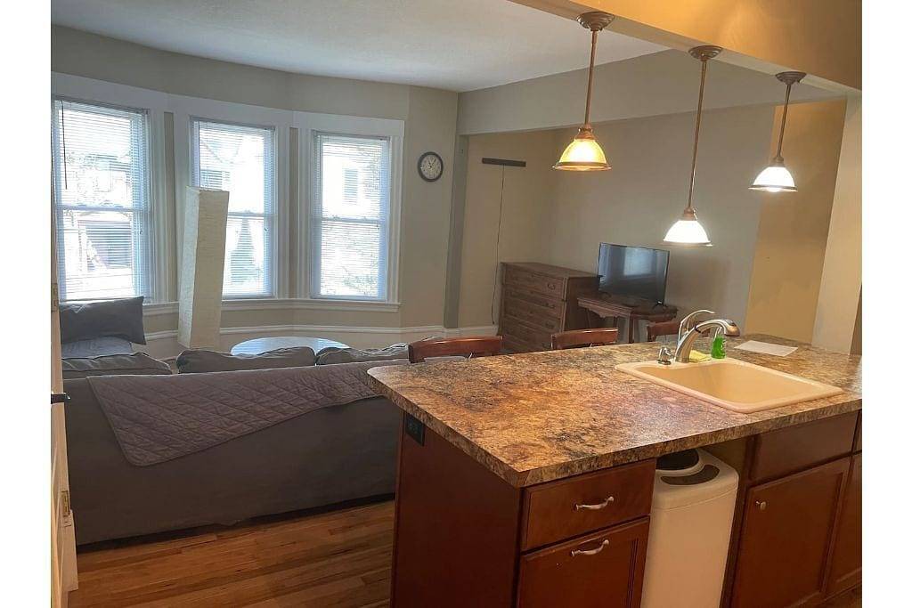 Ganze Wohnung, Uptown Minneapolis - Wedge Neighborhood Apt 3 in Lowry Hill East, Minneapolis