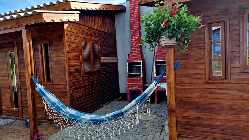 Casas e apartamentos de temporada para 5 pessoas, com jardim e balcão em Rio Grande