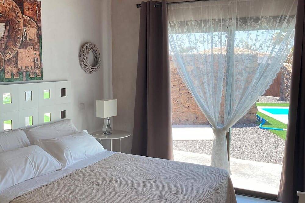 Homerez - Ruime villa met uitzicht op zee en bergen in El Roque, La Oliva