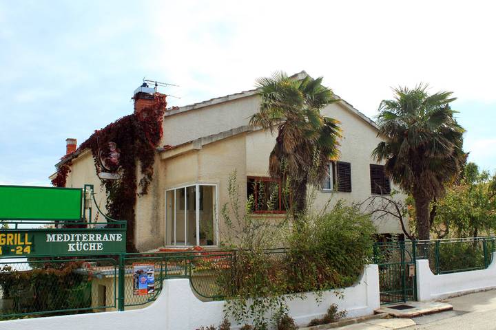 Ferienwohnung für 4 Personen, mit Balkon/Terrasse, mit Haustier in Premantura - 2