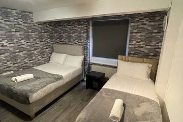 Bed & Breakfast for 3 People in Camden, London, Photo 3