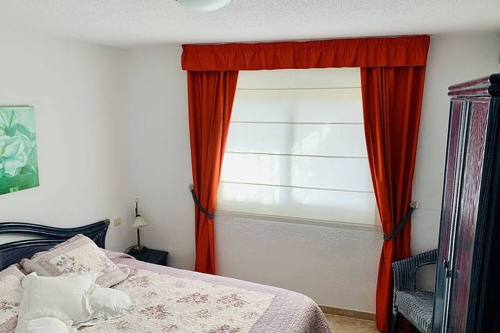 House overlooking the Bay of La Herradura and optional naturist pool. Relax. in Almuñecar, Costa Tropical