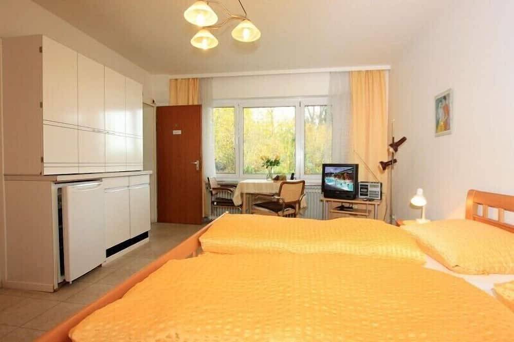 Geheel appartement, Appartement 1, 33 m², 1 woon / slaapkamer max. 2 personen in Bad Bellingen, Zuidelijk Zwarte Woud