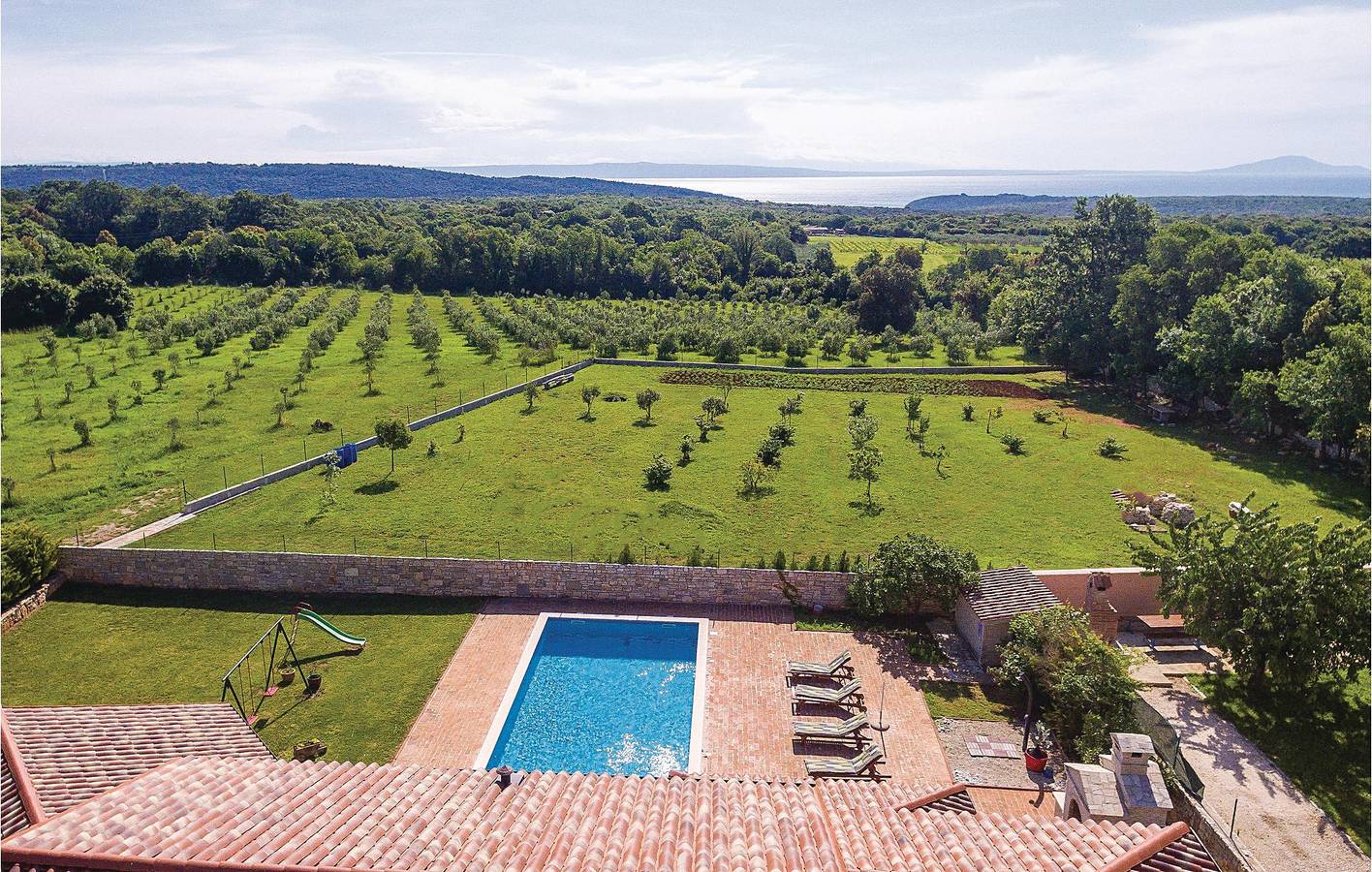 Gemütliche Ferienwohnung mit Pool, in Strandnähe und in der Nähe des Flughafens Pula in Valtura, Südküste Istrien