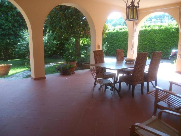 Agriturismo per 6 persone, con Terrazza e Giardino nonché Panorama a Massarosa