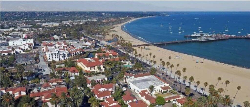 West Beach - weniger als 2 Blocks zum Strand, Einkaufsmöglichkeiten, Restaurants und Pier! in Santa Barbara, Santa Barbara County
