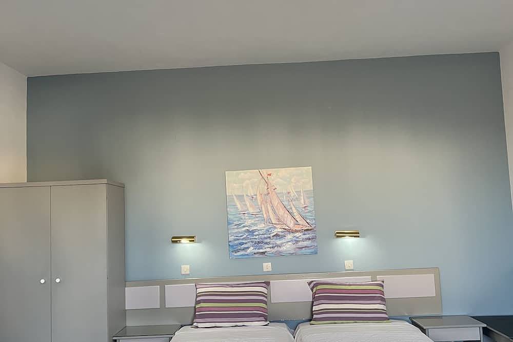 Geheel appartement, Stonegarden Studios is located on the beautiful coast of Faliraki Rhodes in Faliraki, Rhodos