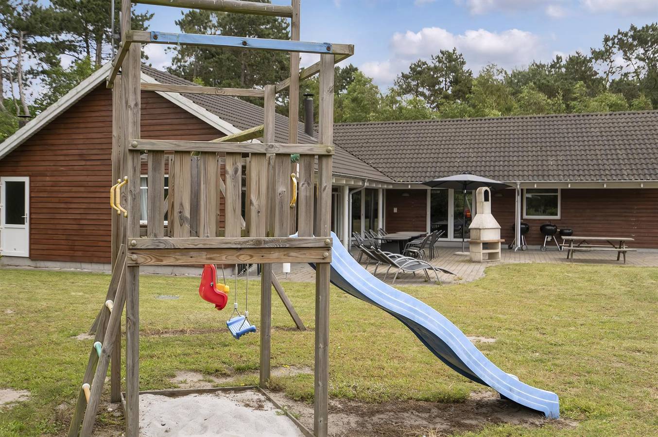 Pet friendly home in Rødby with sauna in Hyldtofte Østersøbad, Rødby