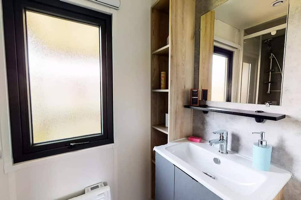 Mobil home Essentiel 2 ch Signature sans clim 6 personnes in Saint-Brevin-les-Pins, Côte de Jade