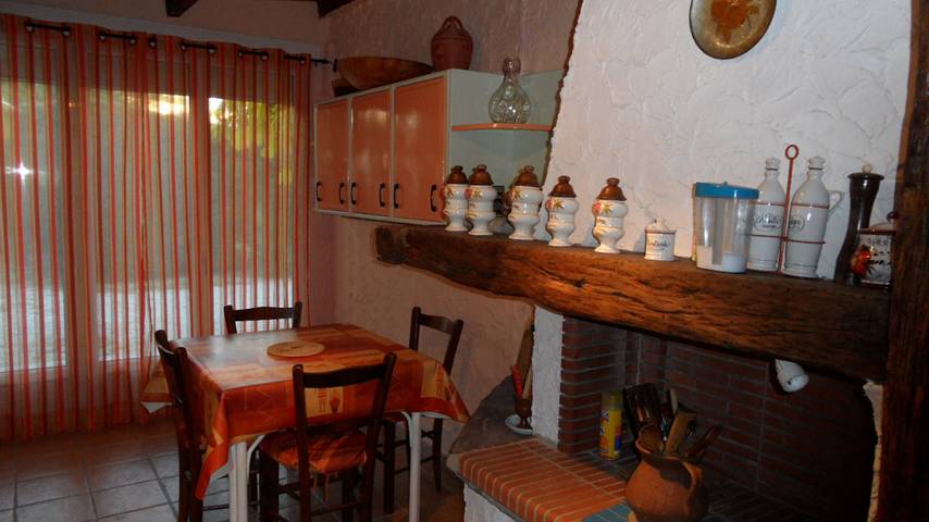 Gîte pour 5 personnes, avec piscine et jardin à Pézenas - 3