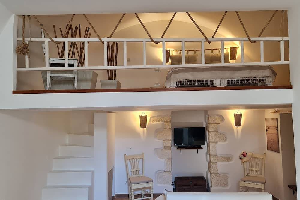 Apartamento entero, Mattinata, ancient renovated first floor in the historic center in Mattinata, Gargano