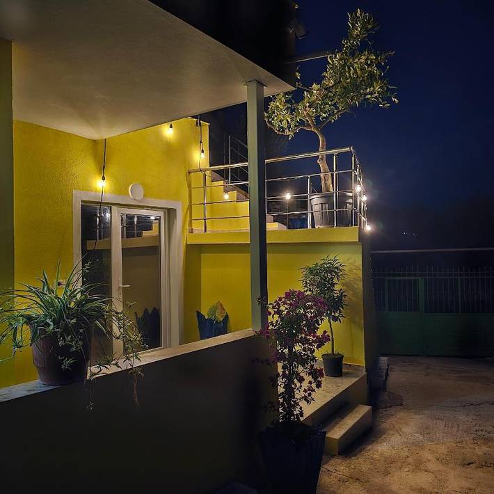 Gîte pour 4 personnes, avec terrasse et jardin dans Borsh