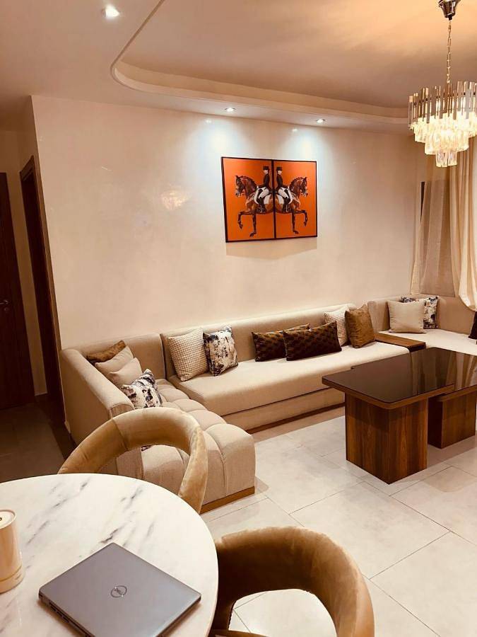 Appartement de vacances pour 3 personnes, avec vue sur le lac et piscine ainsi que balcon et vue