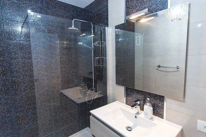 Appartement entier, Vacaciones perfectas a lado del mar en el corazón de Playa de Las Americas in Playa de las Américas, Arona