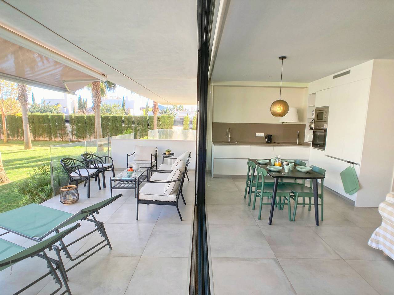Apartamento entero, Moderno Apartamento 2 Dormitorios - Terraza & Jardín Común in Murcia , Interior de Murcia