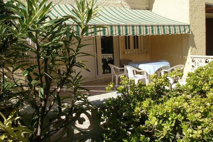 Holiday rental for 6 people, with Terrace and Garden in Guardamar del Segura