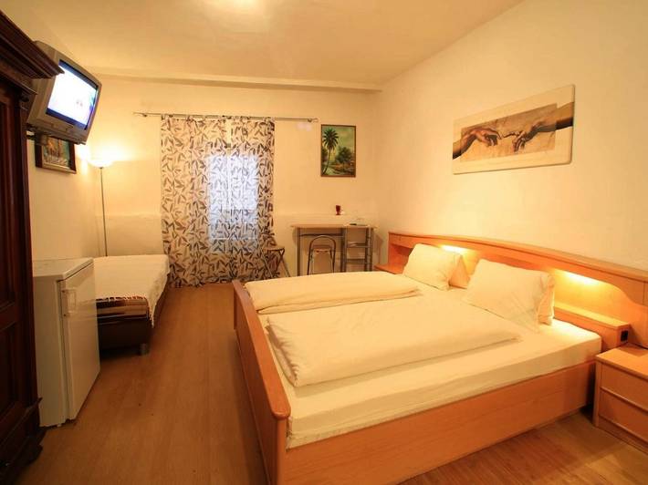 BnB für 3 Personen, mit Balkon in Schladming