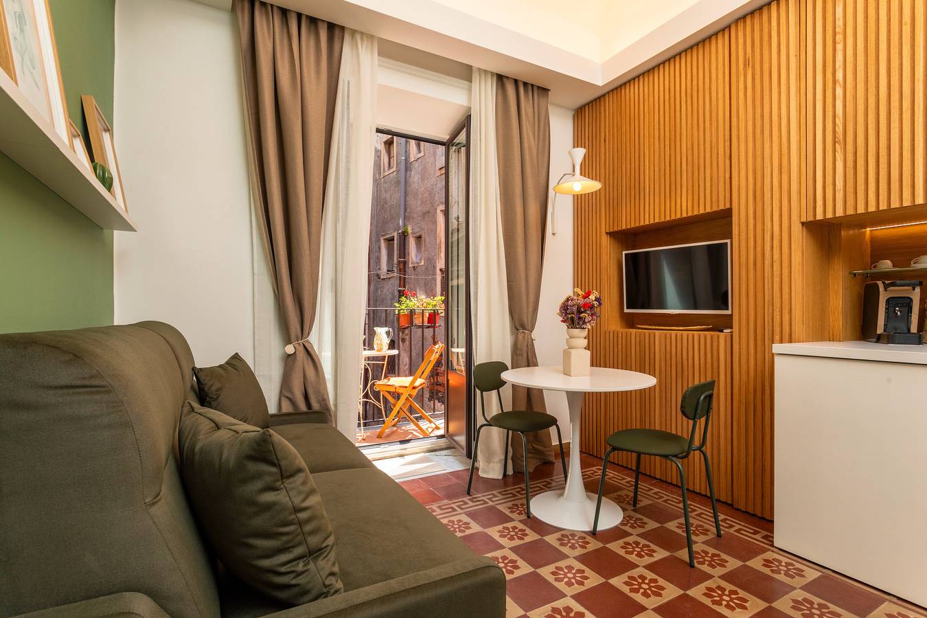 Apartamento entero, Apartamento 'Cutelli Square Two' con balcón, Wi-Fi y aire acondicionado in Catania, Provincia de Catania