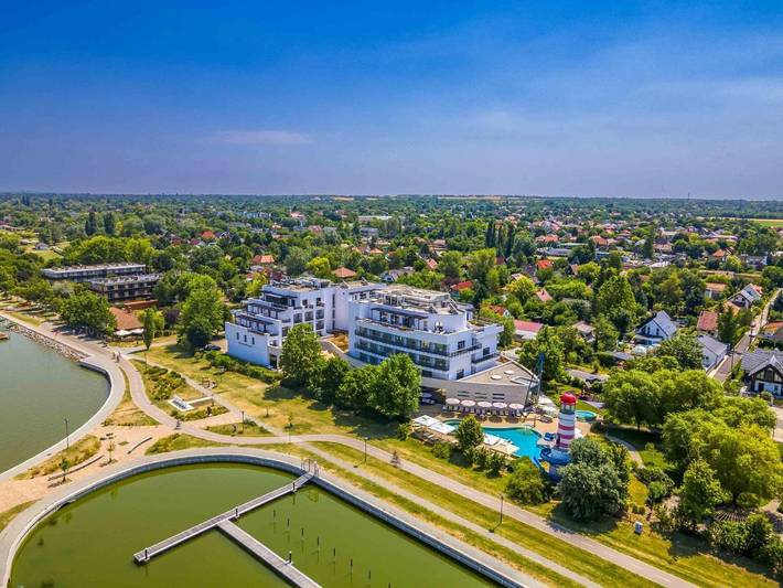 Hotel für 4 Personen, mit Garten und Pool sowie Sauna und Whirlpool - 1