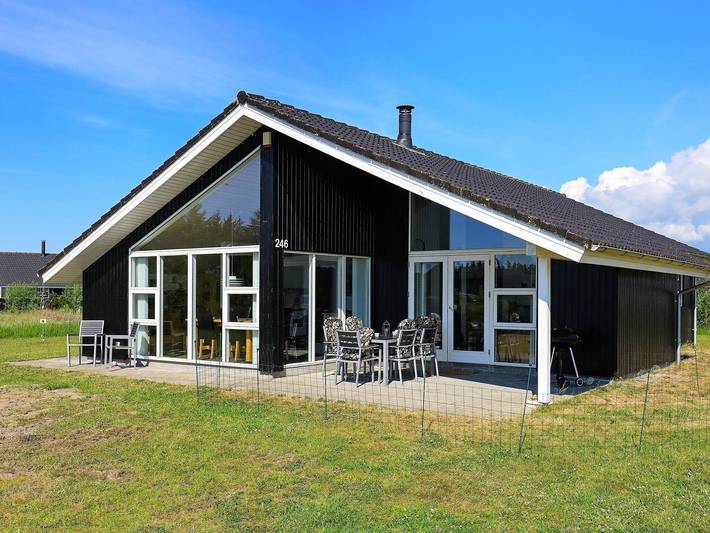 Ferienhaus für 6 Personen, mit Whirlpool und Terrasse sowie Sauna, mit Haustier in Tranum Strand