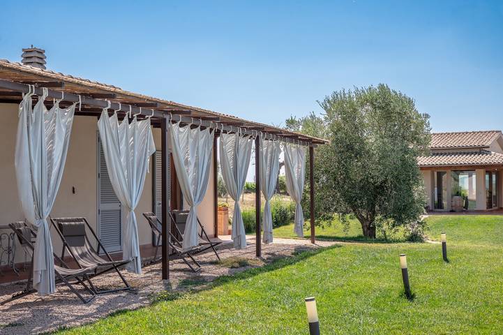 Camera 'Giusti - 3 Leccio' con giardino condiviso, Wi-Fi e aria condizionata in Magliano in Toscana, Provincia di Grosseto
