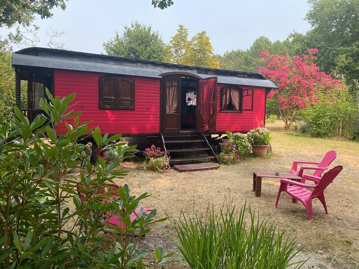 Location de vacances pour 2 personnes, avec jardin et balcon à Grayan-et-l'Hôpital