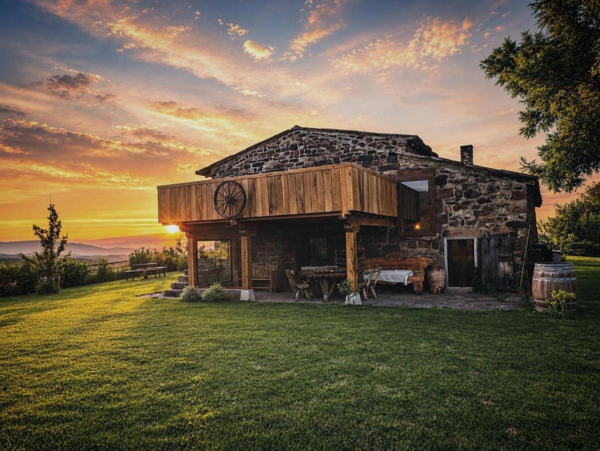 Three-Bedroom House in Vega de Pas, Cordillera Cantábrica