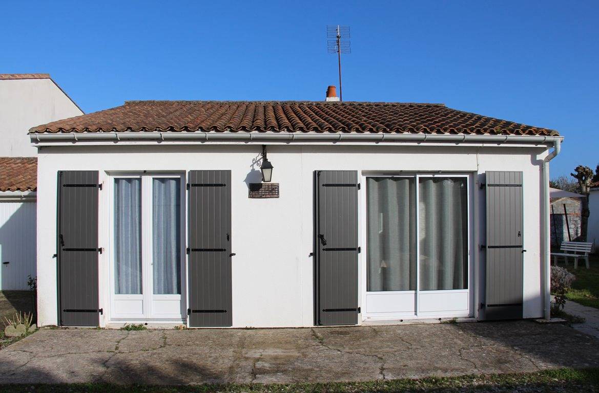 Maison Île de Ré, centre village de Loix en Ré in Loix, Île de Ré