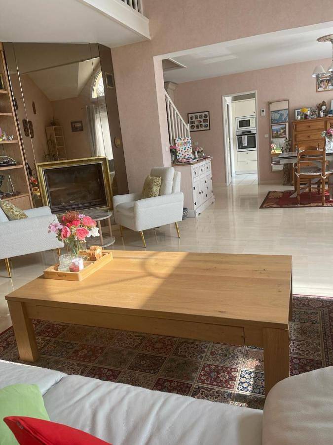 Appartement de vacances entier, Double Room in Vauréal (Val-d'Oise), Val-d'Oise