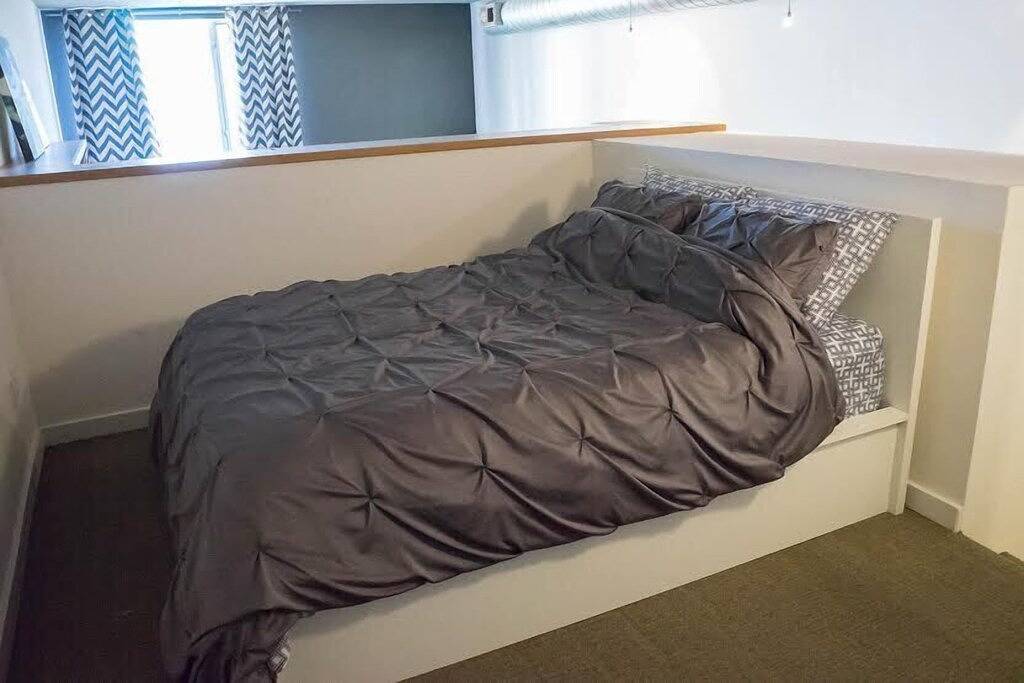 Loft for 2 Guests in San Diego, San Diego County