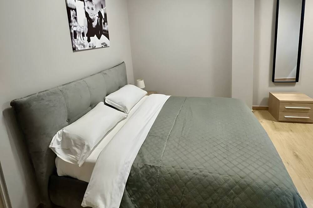 Entire apartment, Apartment 'Casa Magenta  5' with Wi-Fi and Air Conditioning in Valeggio sul Mincio, Verona Province