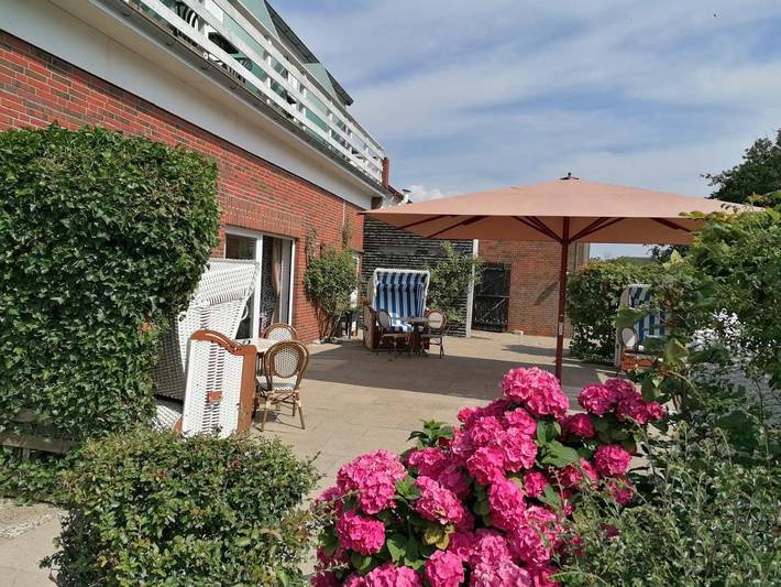Hotel, mit Terrasse und Garten in Marne-Nordsee - 3