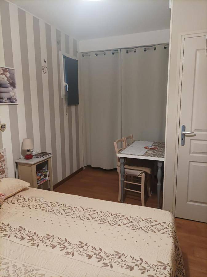 Location de vacances pour 2 personnes, avec jardin ainsi que terrasse et vue à Chauffour-sur-Vell - 4