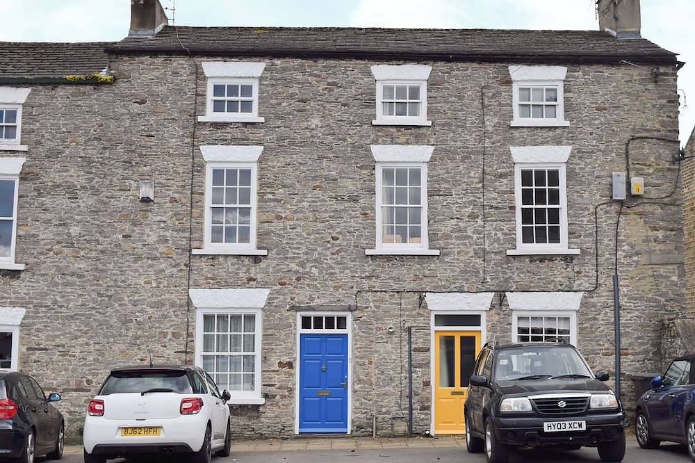 2 bedroom accommodation in Leyburn in Leyburn, North Yorkshire