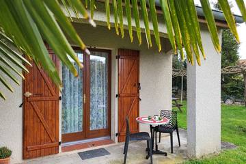Gîte pour 2 personnes, avec terrasse et jardin à Beauzelle