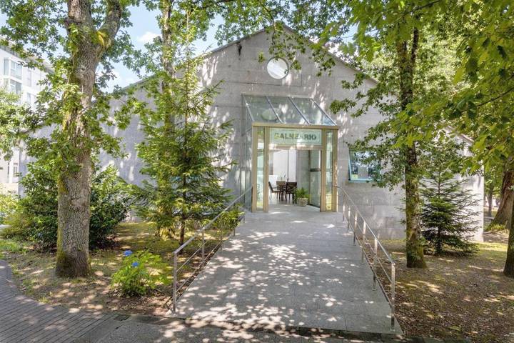 Hôtel pour 2 personnes, avec jardin ainsi que vue et sauna à Brión - 4