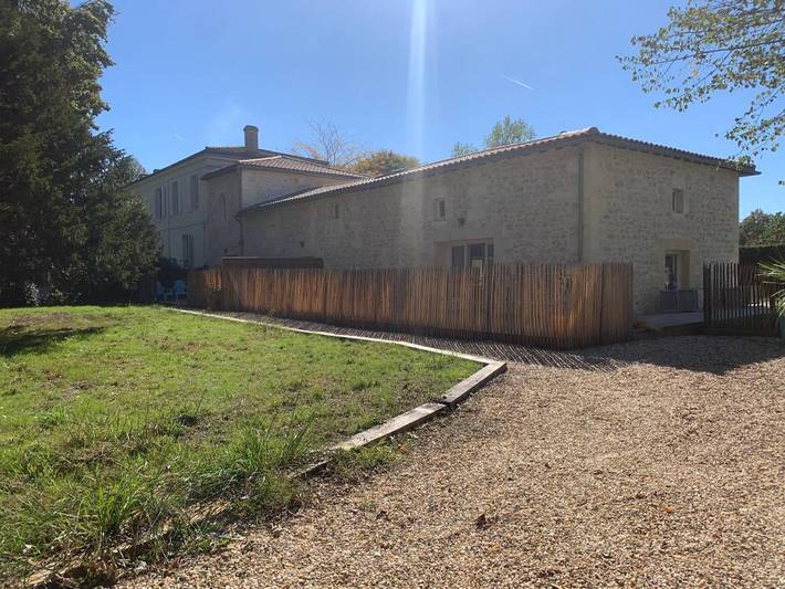 Location de vacances pour 4 personnes, avec jardin et vue à Tresses - 3