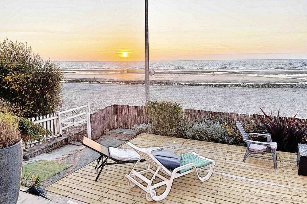 Appartement entier, Magnifique vue sur la mer direct sur la plage appartement 110m2 8-9 pers terrass in Auberville, Région de Lisieux