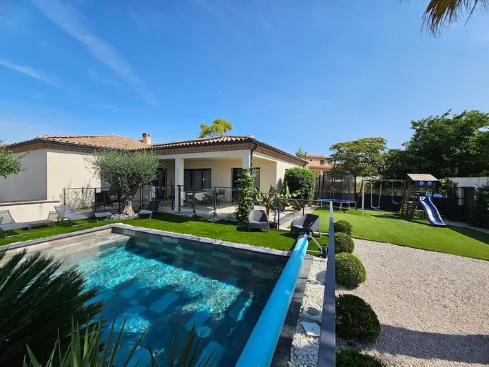 Chalet para 10 personas, con piscina y jardín - 1