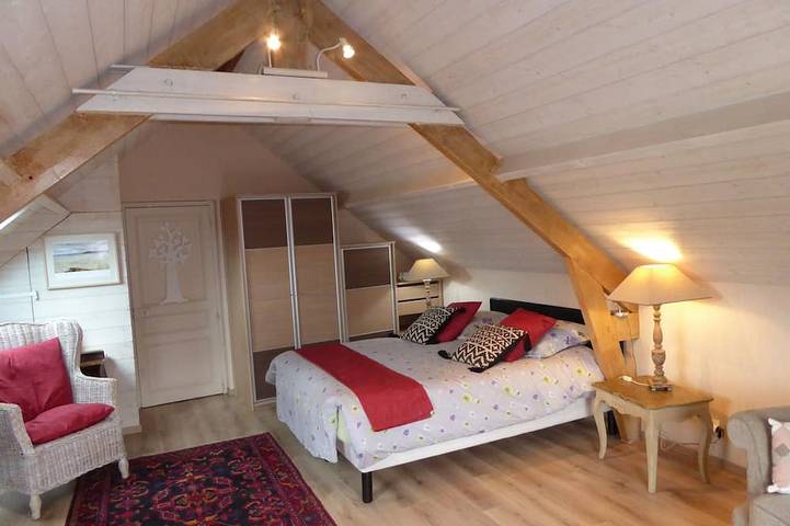 Gîte pour 3 personnes, avec jardin dans Plage Longchamp - 4
