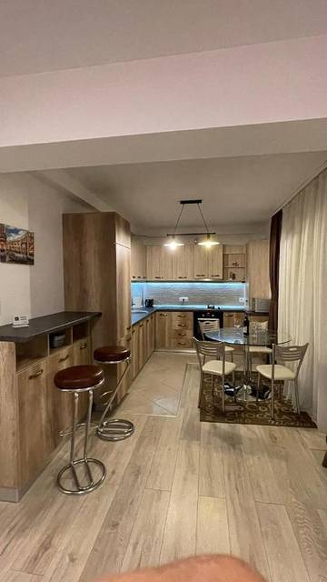 Gîte pour 4 personnes, avec balcon à Brașov